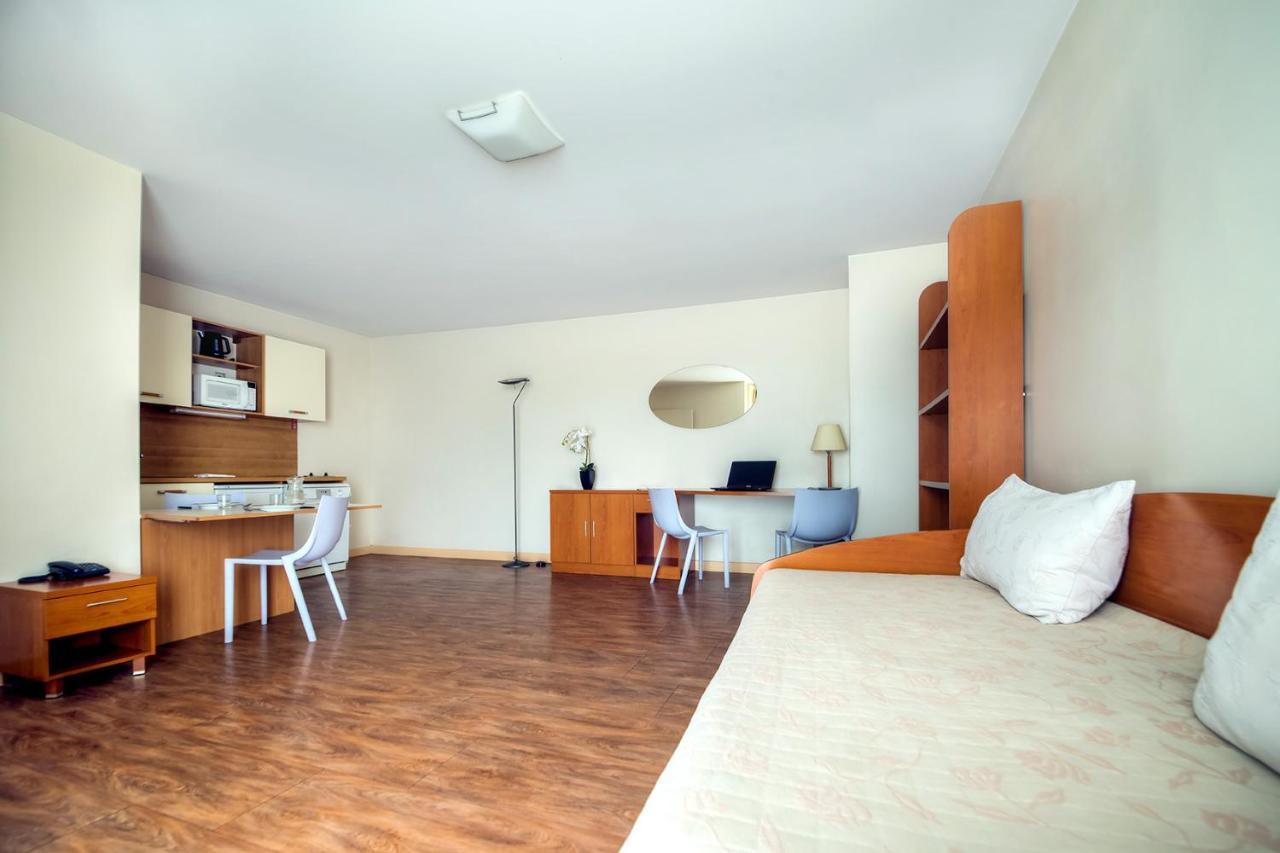 Hotel Zenitude Hôtel-résidences Les Portes De L'océan 3*