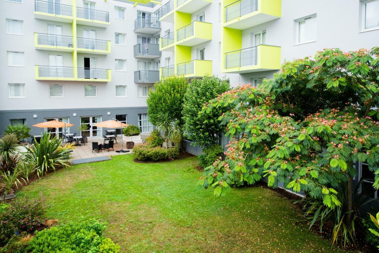 Zenitude Hôtel-résidences Les Portes De L'océan Hotel 3*